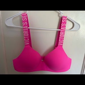 Victoria’s Secret 36C no underwire